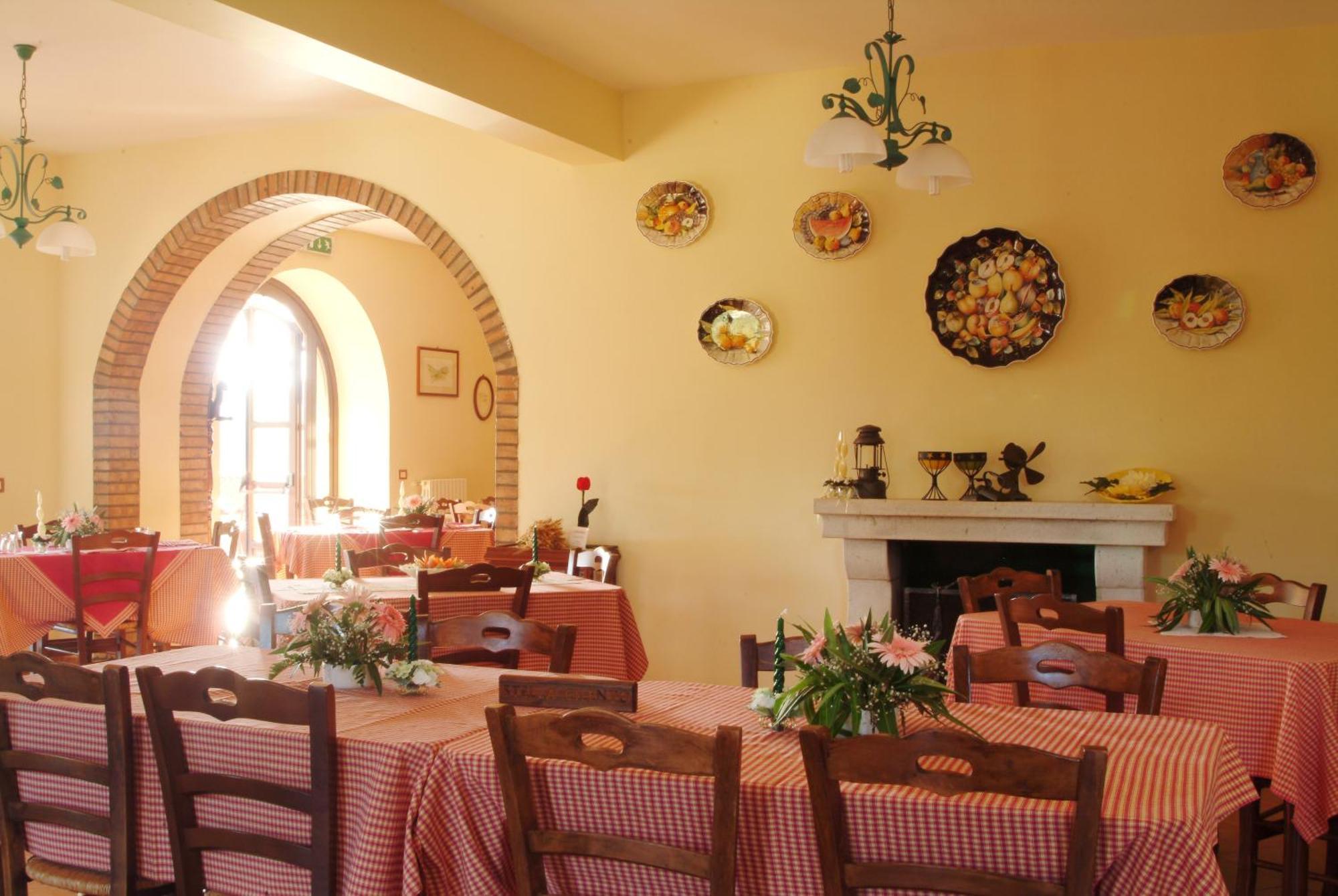 Agriturismo La Petrosa Ceraso Екстериор снимка