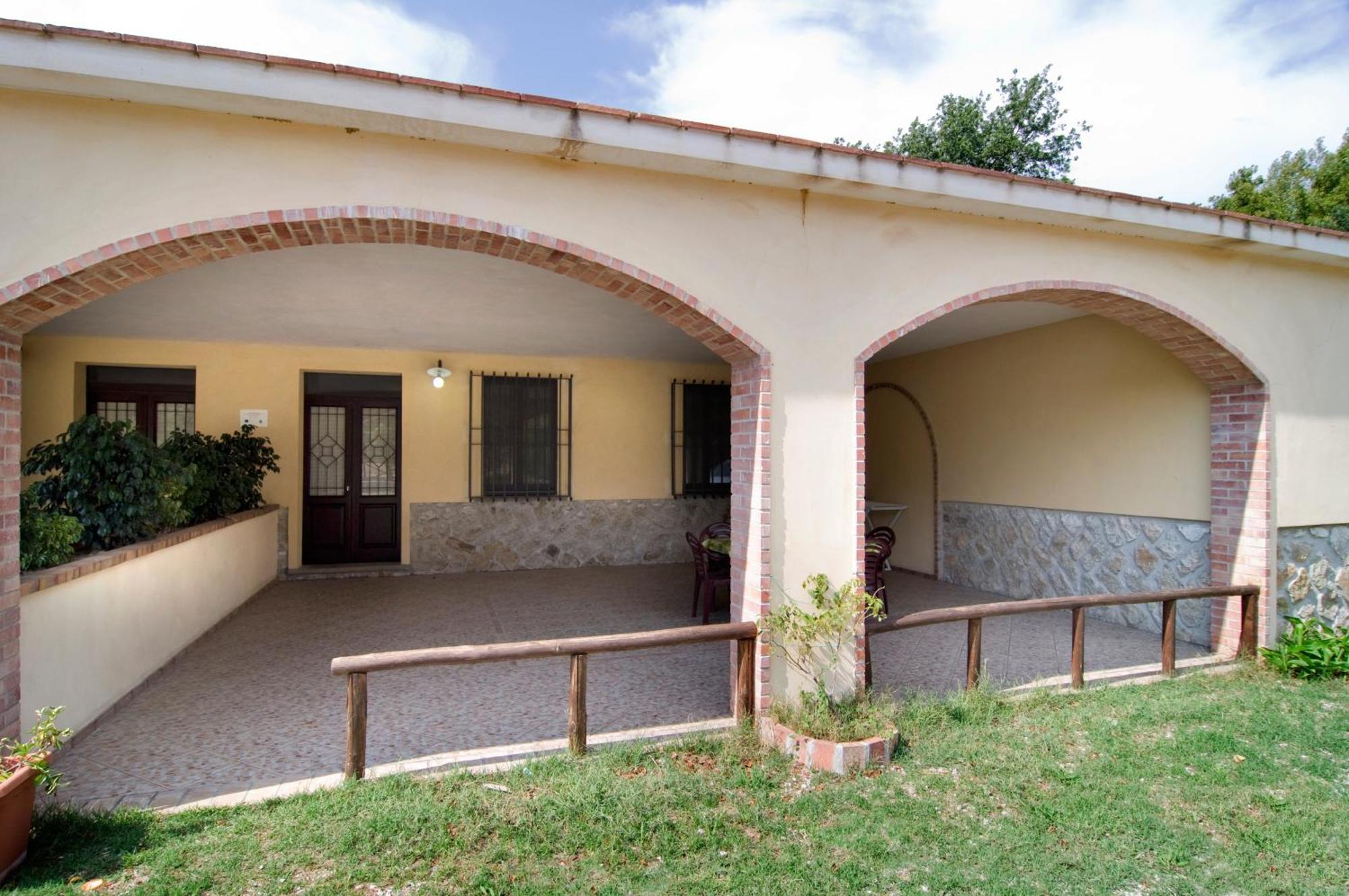 Agriturismo La Petrosa Ceraso Екстериор снимка